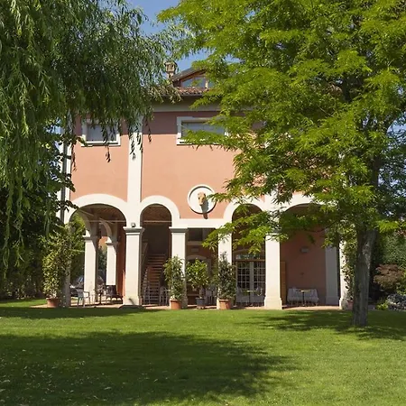 Matildis Bed and Breakfast 2*